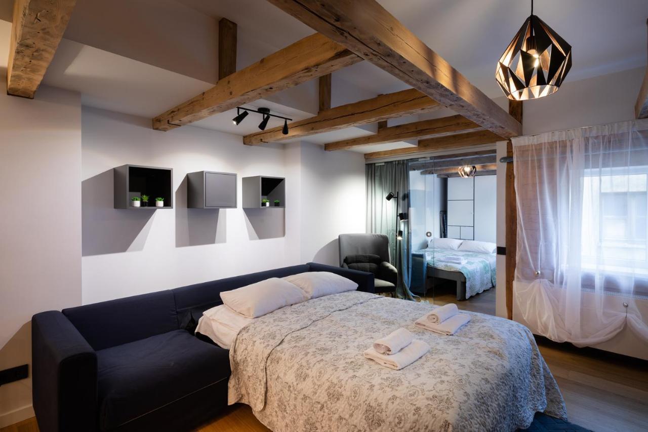 Merkela Loft Apartment Beside Vermanes Park Riga Eksteriør billede